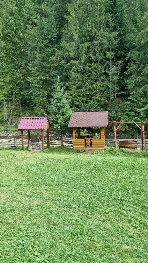 Крайня Хата Hotel Felsőszinevér Kültér fotó