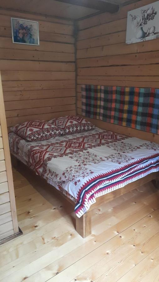Крайня Хата Hotel Felsőszinevér Kültér fotó