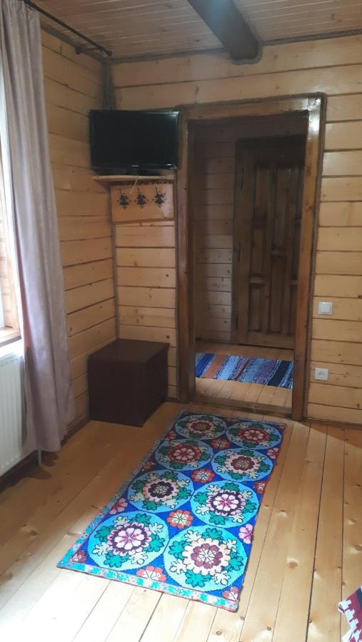 Крайня Хата Hotel Felsőszinevér Kültér fotó