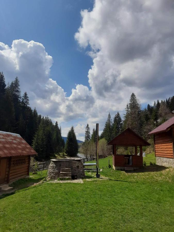 Крайня Хата Hotel Felsőszinevér Kültér fotó