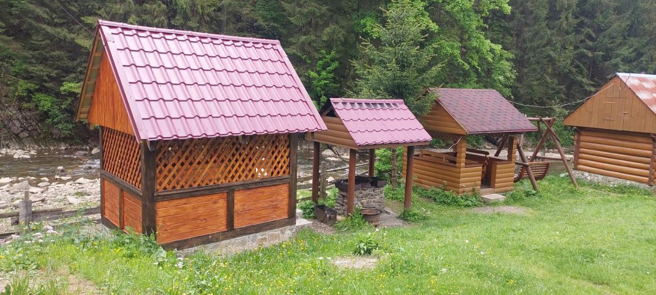 Крайня Хата Hotel Felsőszinevér Kültér fotó